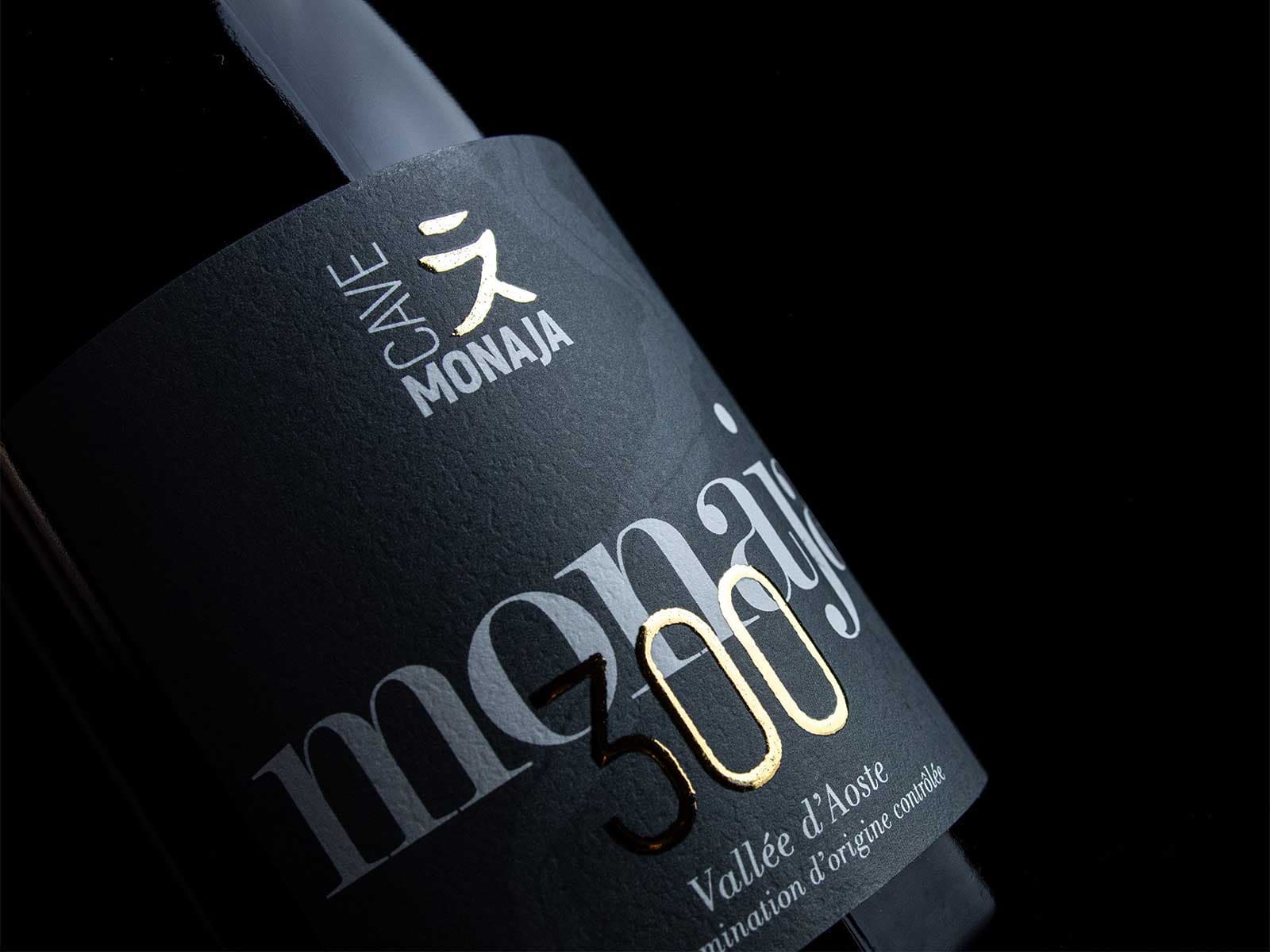 1_Monaja300